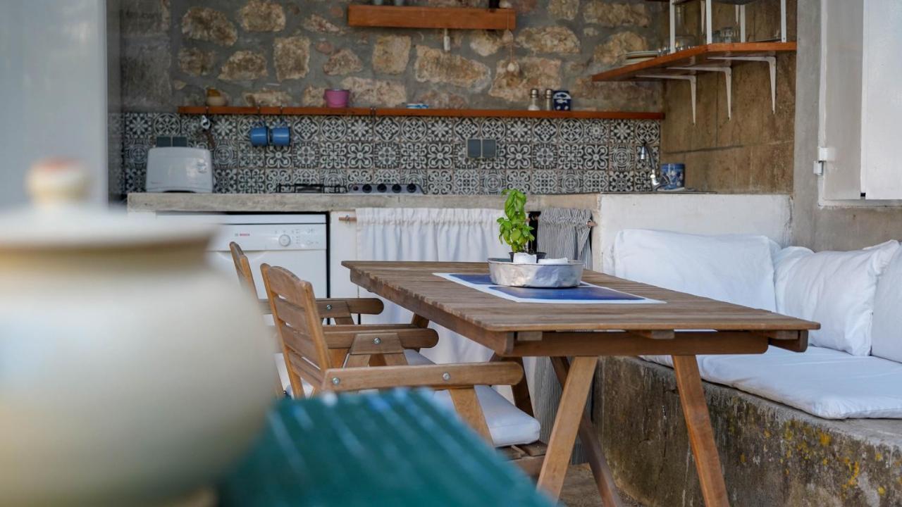 Charming Two-Bed Apartment Orange Garden Sutivan Esterno foto